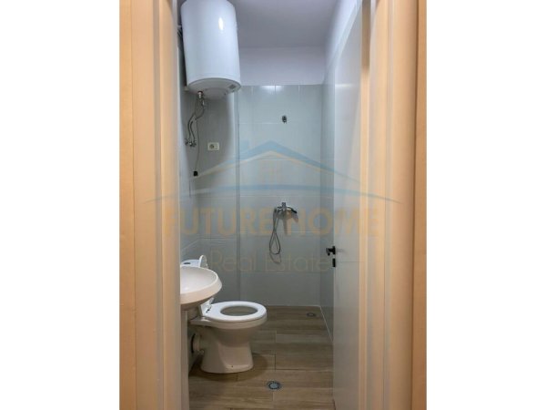 Shitet, Apartament 2+1+2, Unaza e Re, Tiranë.