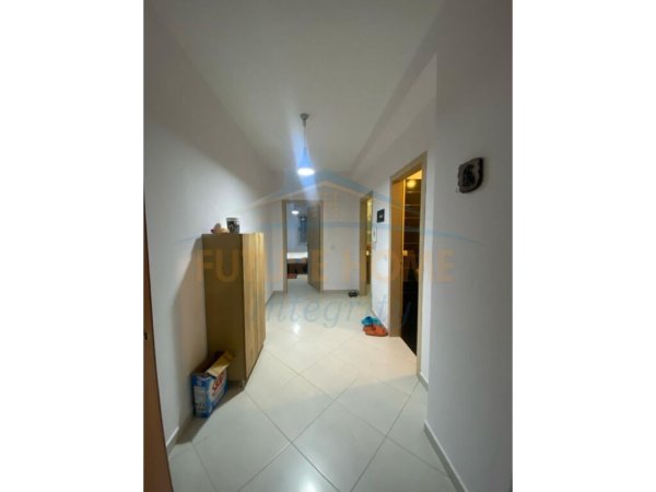 Qera , Apartament 1+1 , Unaza e Re , Tirane .