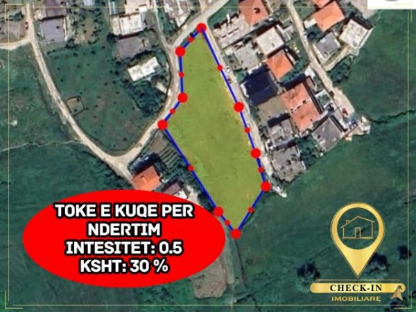 Shitet toke e kuqe per ndertim ne Farke - Sanatorium