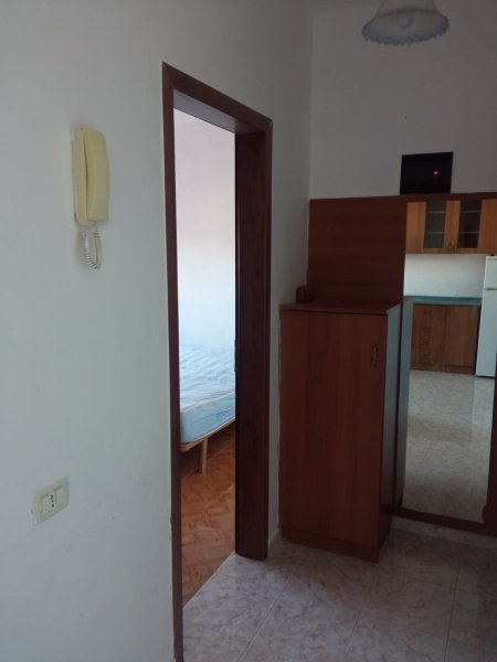 APARTAMENT ME QERA KATI 7, 1+1+BLK 20.000 leke (Ujesjellesi Durres)