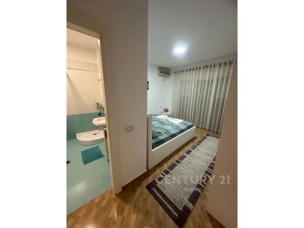 JAPIM ME QIRA APARTAMENT 3+1+2 TE LIQENI I THATE!