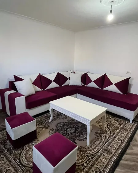 Jepet me Qera Shtepi Private 2+1  Sauk i Vjeter, prane shkolles "Rreze Drite"