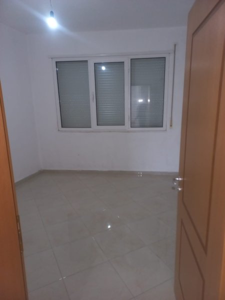 Apartament me Qera 2+1