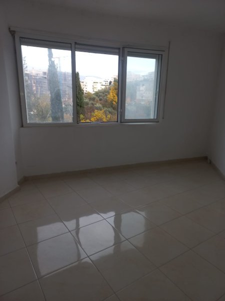 Apartament me Qera 2+1