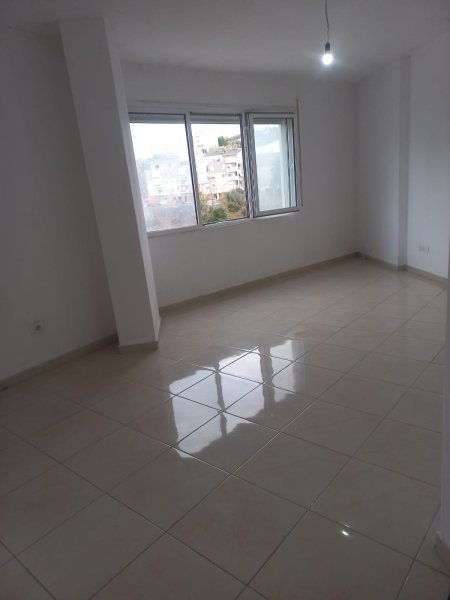 Apartament me Qera 2+1