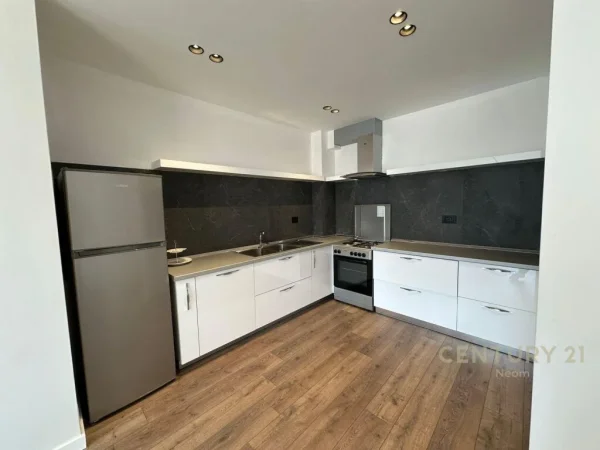 SHITET APARTAMENT 2+1+2 NE LIQEN TE THATE!