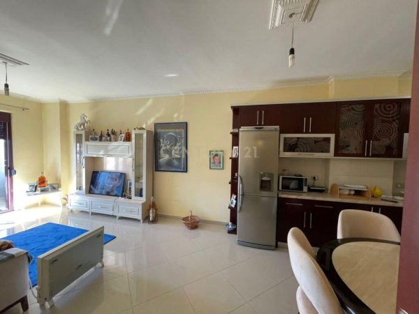 Apartment 2+1+2 ne Astir 118000 €