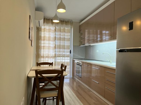 Qera, Apartament 1+1+Ballkon