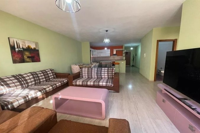 Apartament 2+1+2 me Qera tek 21 Dhjetori