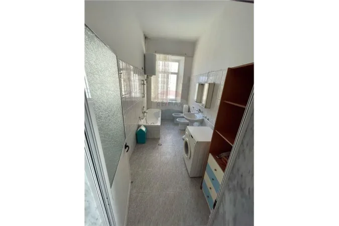 APARTAMENT 2+1 PER QIRA NE ALI DEMI