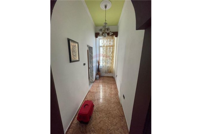 APARTAMENT 2+1 PER QIRA NE ALI DEMI