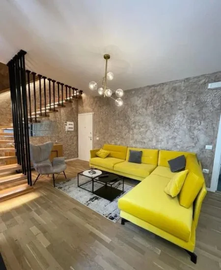 Apartament duplex ne shitje!