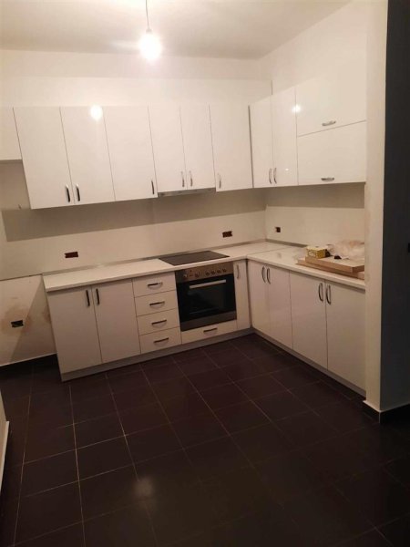 Jepet Apartament Me Qera 2+1 Ne Astir (ID B220699) Tirane