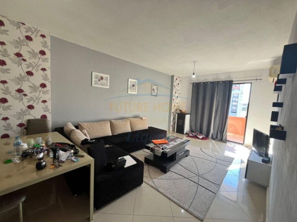 Shitet, Apartament 2+1 Astir afer Viles L