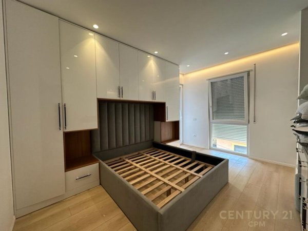 Apartament 1+1 per qira tek Medreseja