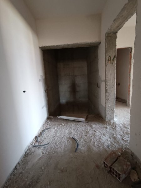 Apartament 2+1+2 Per Shitje, Liqeni I Thate