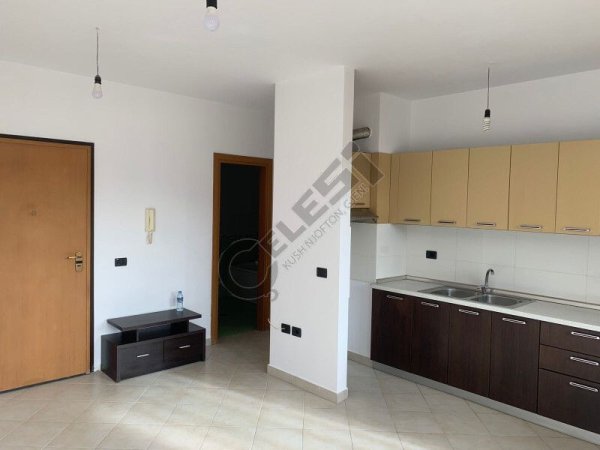 SHITET APARTAMENT 1+1 78000 EURO ASTIR