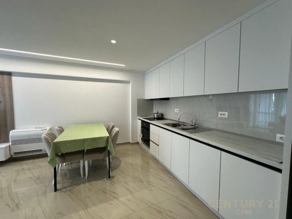 MEDRESEJA, JEPET ME QIRA  APARTAMENT 2+1!!