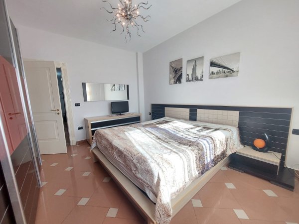 Durres, jepet me qera apartament 2+1+A+BLK Kati 9, 110 m² 370 Euro (Prane Shkolles Kushtrimi i Lirise, Durres)