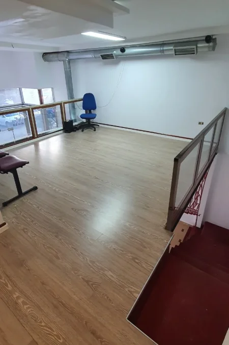 Tirane, jepet me qera ambjent biznesi Kati 0, 60 m² 420 Euro (Rruga Muzaket, Don Bosko)