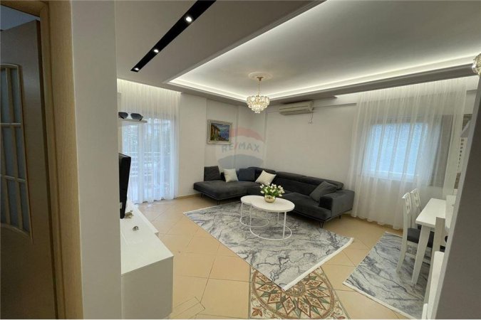 Apartament 1+1 per qira te Liqeni i Thate