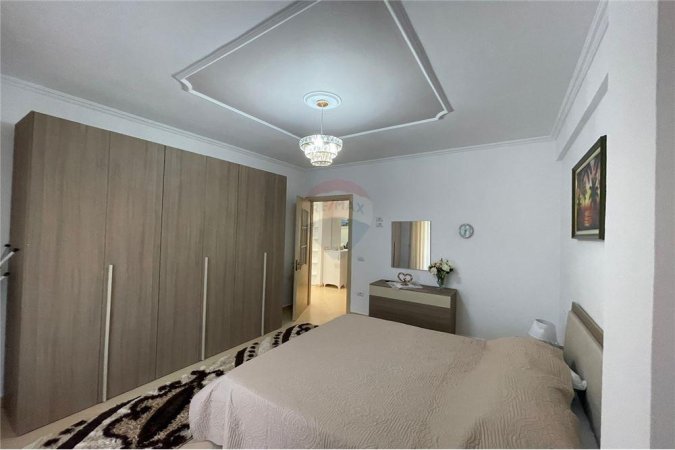 Apartament 1+1 per qira te Liqeni i Thate