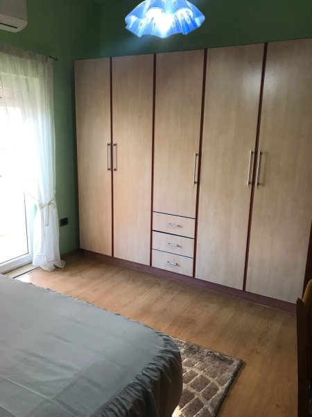 JEPET ME QERA APARTAMENT  2+1 700 EURO TE 21 DHJETORI