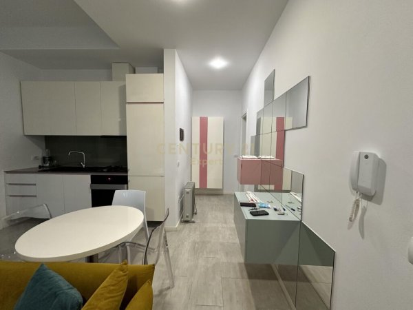 KOMUNA E PARISIT, JEPET ME QIRA  APARTAMENT 1+1!