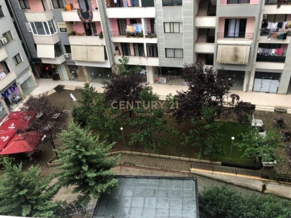 Apartament 2+1 Për Shitje prane pallateve Cabej,kompleksi Daks!