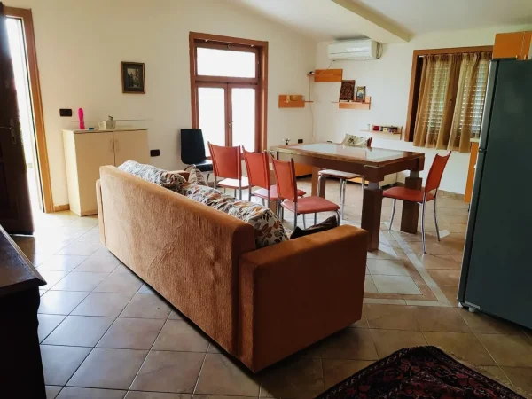 ⚜ APARTAMENT 3+1 ME QERA TE TREGU ELEKTRIK