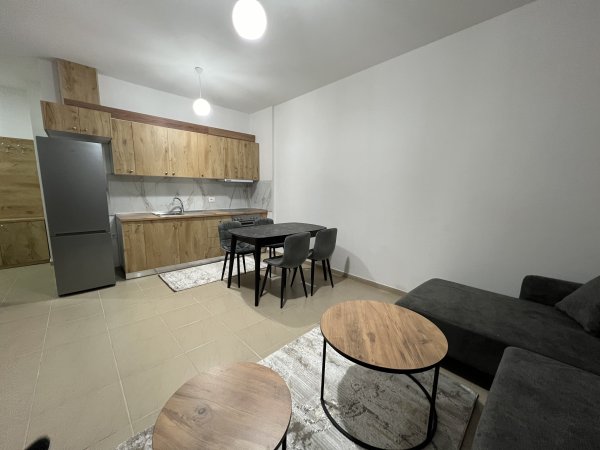 Apartament 2+1+2 Rruga Jordan Misja 450€
