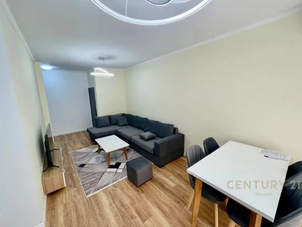APARTAMENT 2+1+2, PER SHITJE TE KOPSHTI ZOOLOGJIK!