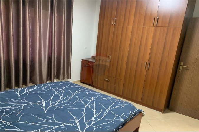 Jepet me qira apartament 2+1 ne Ali Dem