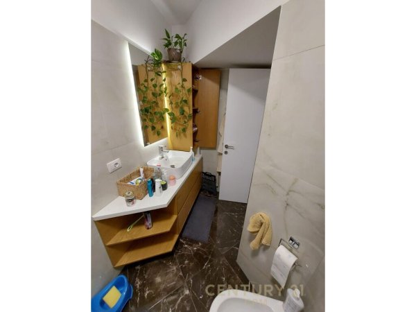 JEPET ME QIRA APARTAMENT 2+1, KOMUNA E PARISIT !