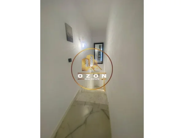 Duplex Me Qira Tek Zgjatimi i Kodrës së Diellit!