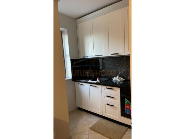 Shitet, Apartament 3+1, Ali Dem, Tiranë.