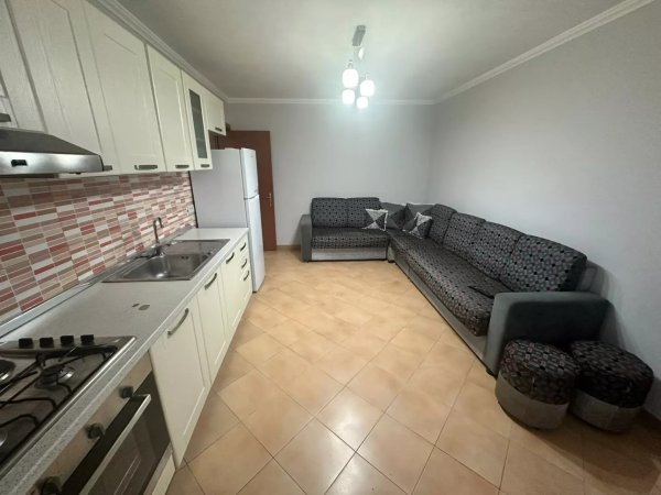 Apartament 2+1 me Qera tek 21 Dhjetori