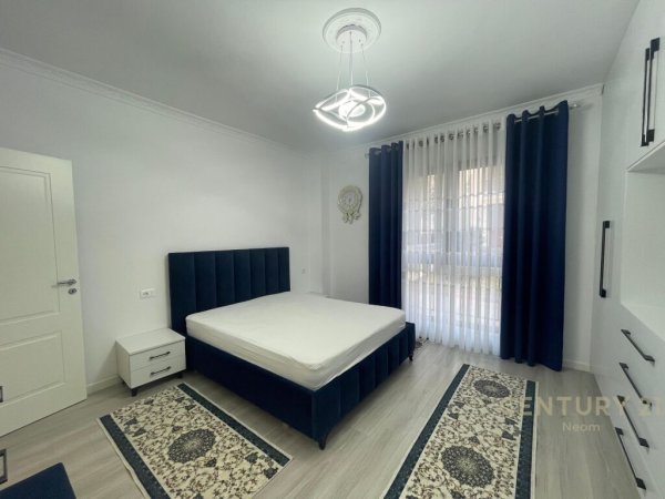 QIRA, APARTAMENT 2+1+2 ME OBORR, NE LIQEN TE THATE!