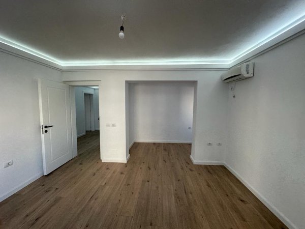 APARTAMENT 2+1 PER SHITJE TEK OXHAKU!!!!