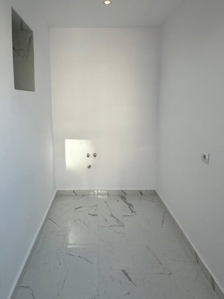 APARTAMENT 2+1 PER SHITJE TEK OXHAKU!!!!