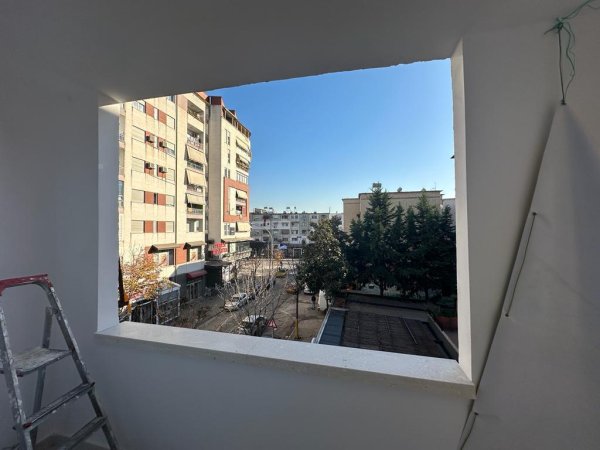 APARTAMENT 2+1 PER SHITJE TEK OXHAKU!!!!