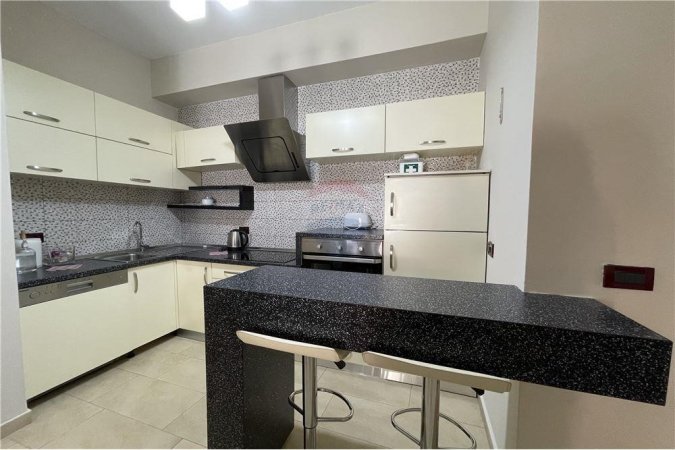 Apartament 2+1 per qira tek Garda