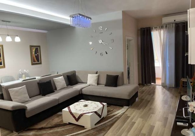 Qera, Apartament 2+1,Astir , 500  Euro/Muaj