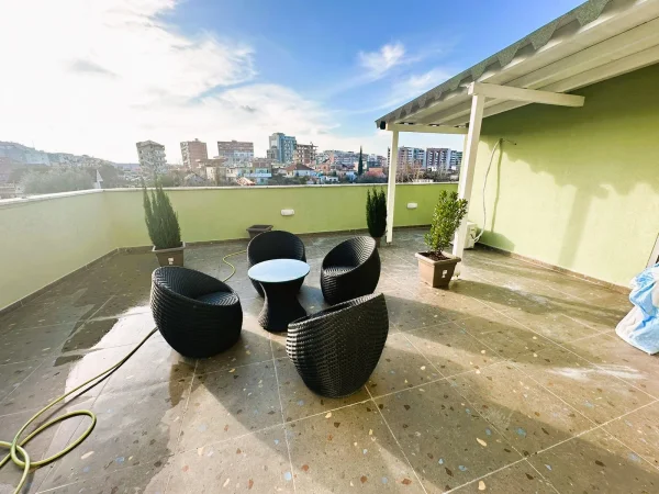 Apartament ne shitje!