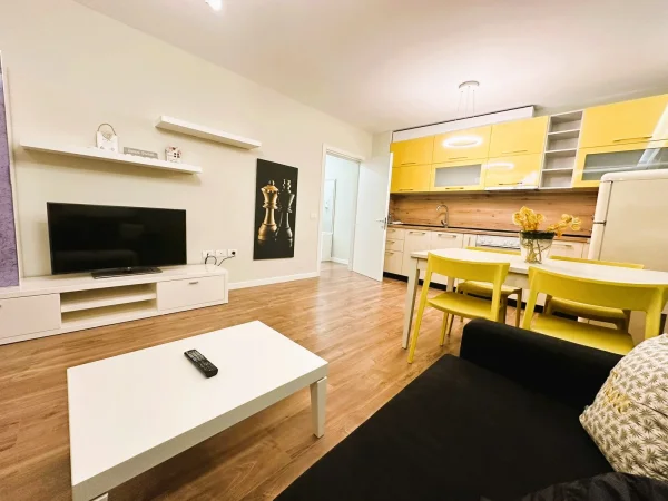 Apartament ne shitje!