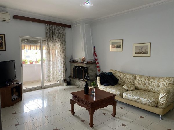 Jepet Me Qera Apartament 2+1 Tek Mine Peza (ID B220259) Tirane