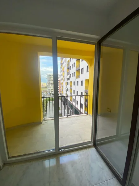 Jepet me qera apartament 2+1 Yzberisht,Grand Gallery