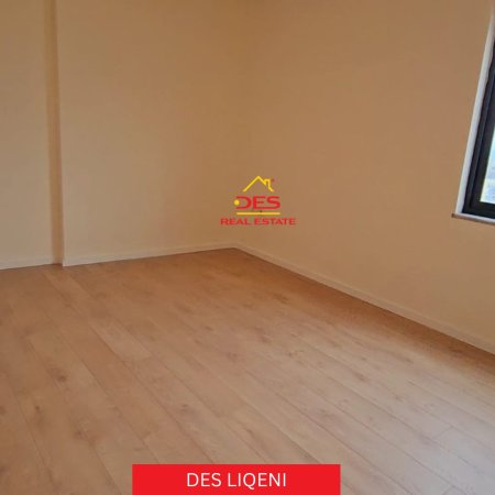 SHITET APARTAMENT 1+1 PRANË QENDRËS GLOBE , TIRANË.