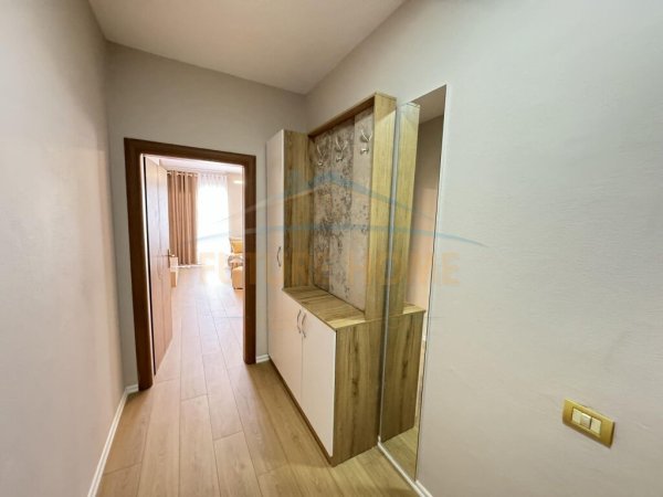 Shitet ,Apartament 2+1+2 , Unaza e Re , Tirane