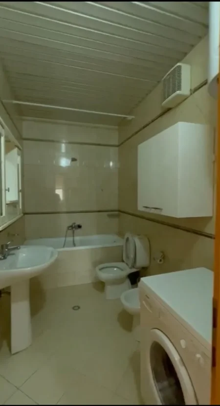 JEPET ME QERA APARTAMENT 2+1 BLLOKU